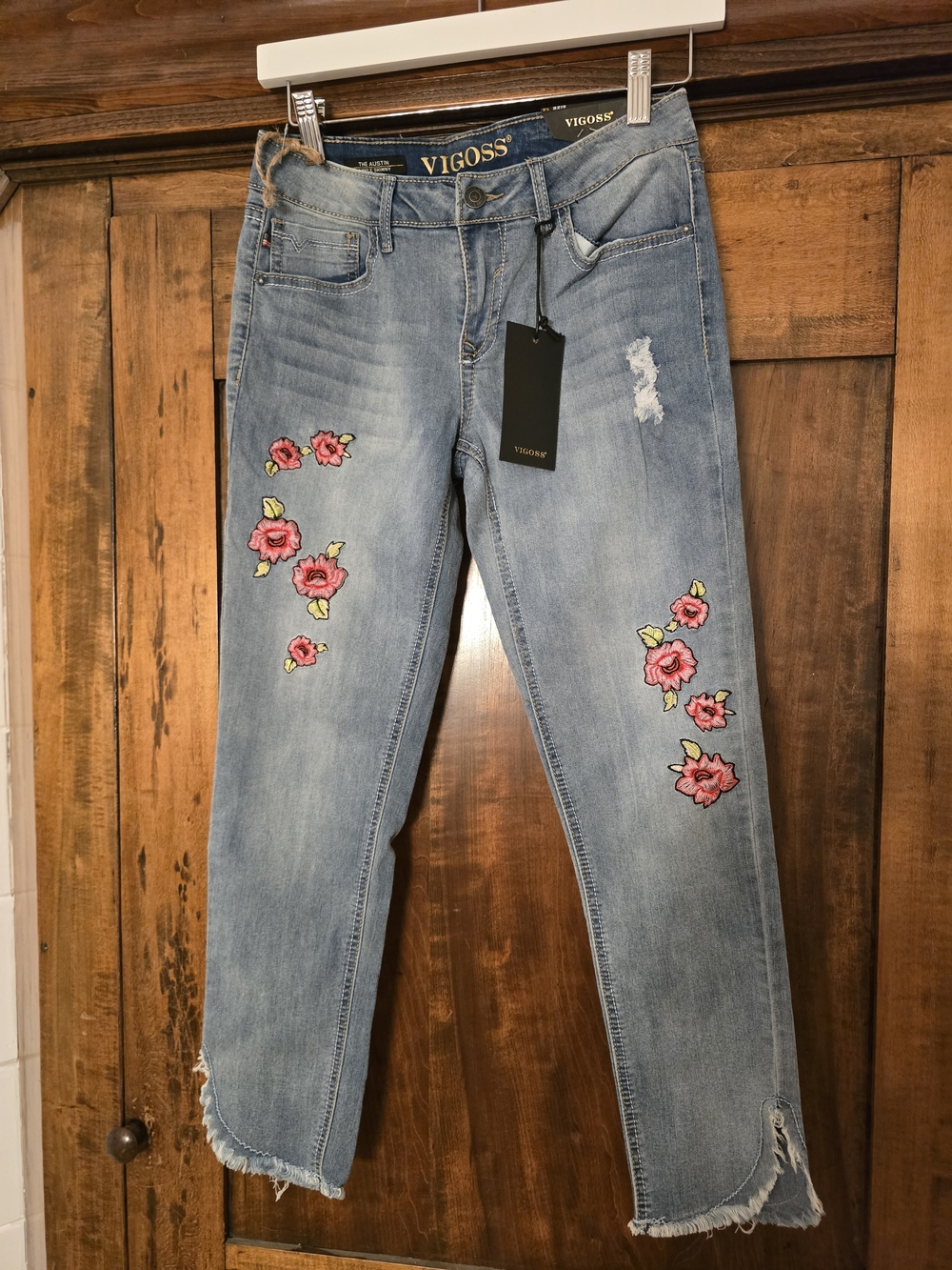 O Vigoss Light Blue Jeans with Pink Floral Embrodery Size 14